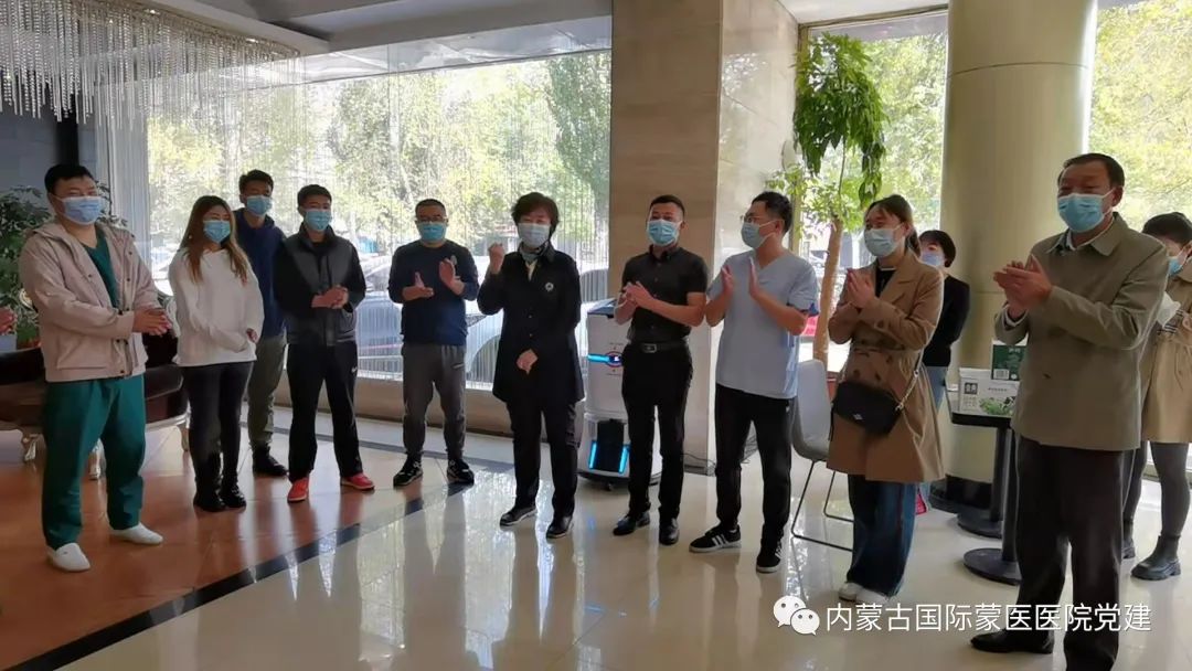 慰問暖人心 防疫強信心 | 陳沙娜院長帶隊慰問國蒙派駐社區(qū)核酸采樣隊員
